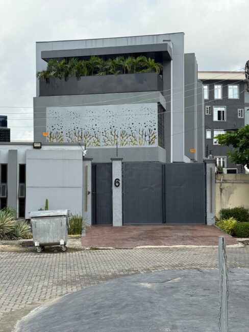 4 Bedroom Duplex